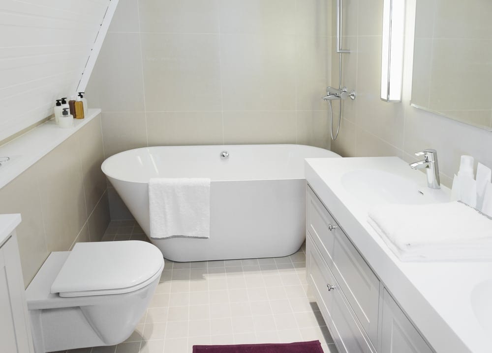 Image of a small bathrom